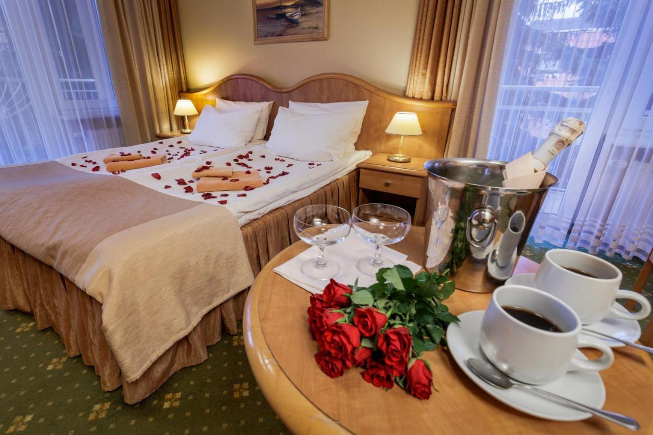 Hotel Polaris III Свиноуйсьце Экстерьер фото
