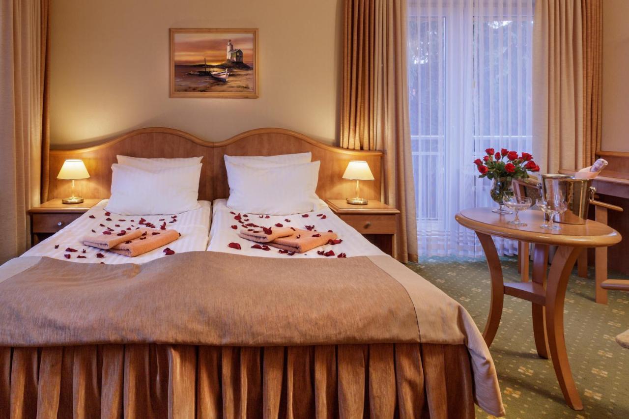 Hotel Polaris III Свиноуйсьце Экстерьер фото